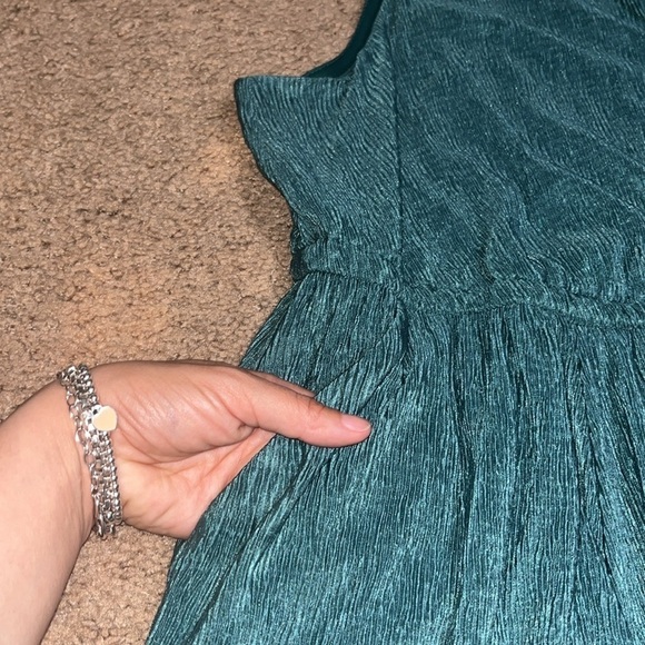 Torrid Crinkle Knit Surplice Midi Tiered Skater Dress Pine Green 3X 22-24 - Picture 6 of 9